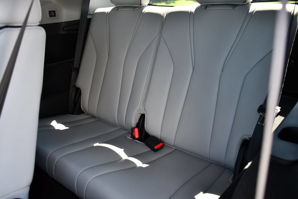 Used 2023 Acura MDX SH-AWD w/ Advance Package image 18