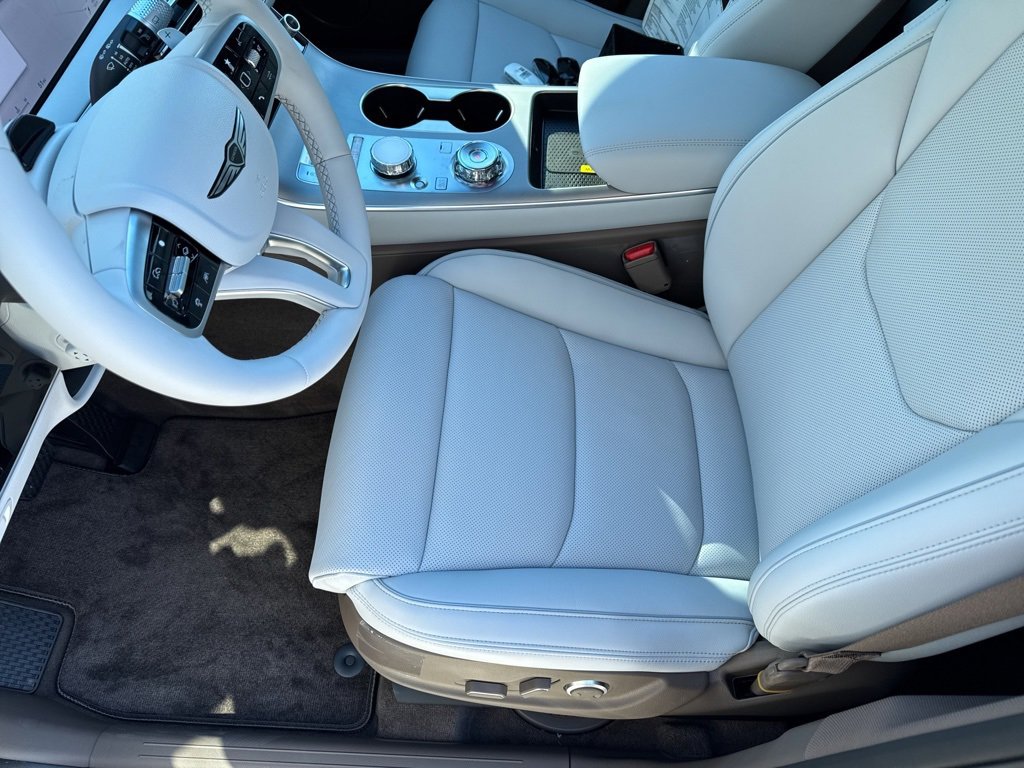 New 2026 Genesis GV70 2.5T Advanced image 12