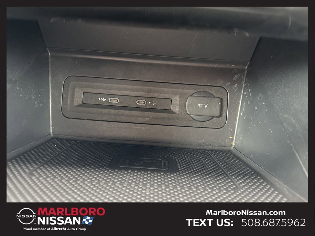 Used 2023 Volkswagen Atlas Cross Sport SE w/ Black Wheel Package image 29