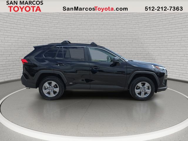 Used 2025 Toyota RAV4 LE image 4