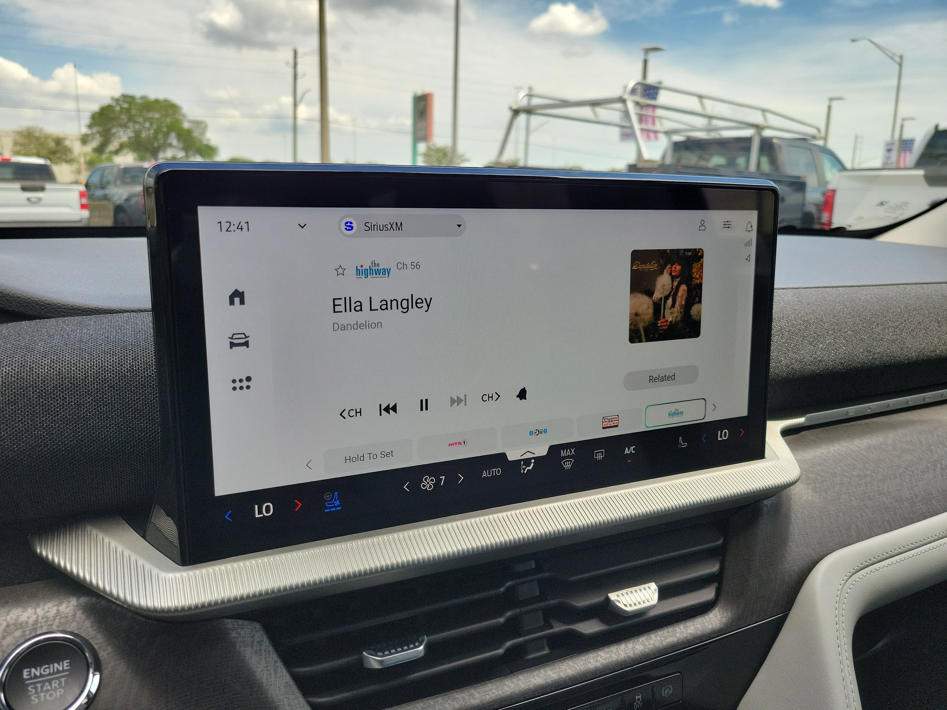 Used 2026 Ford Explorer Platinum w/ LUX Leather Package image 30