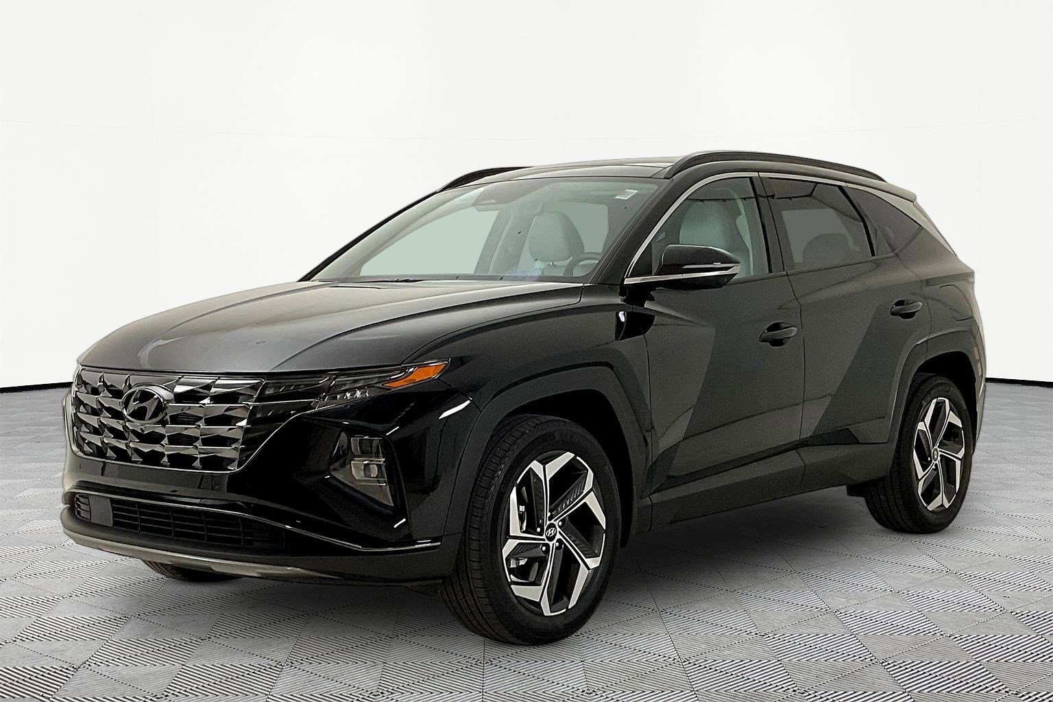 Used 2023 Hyundai Tucson Limited AWD/4WD image 1