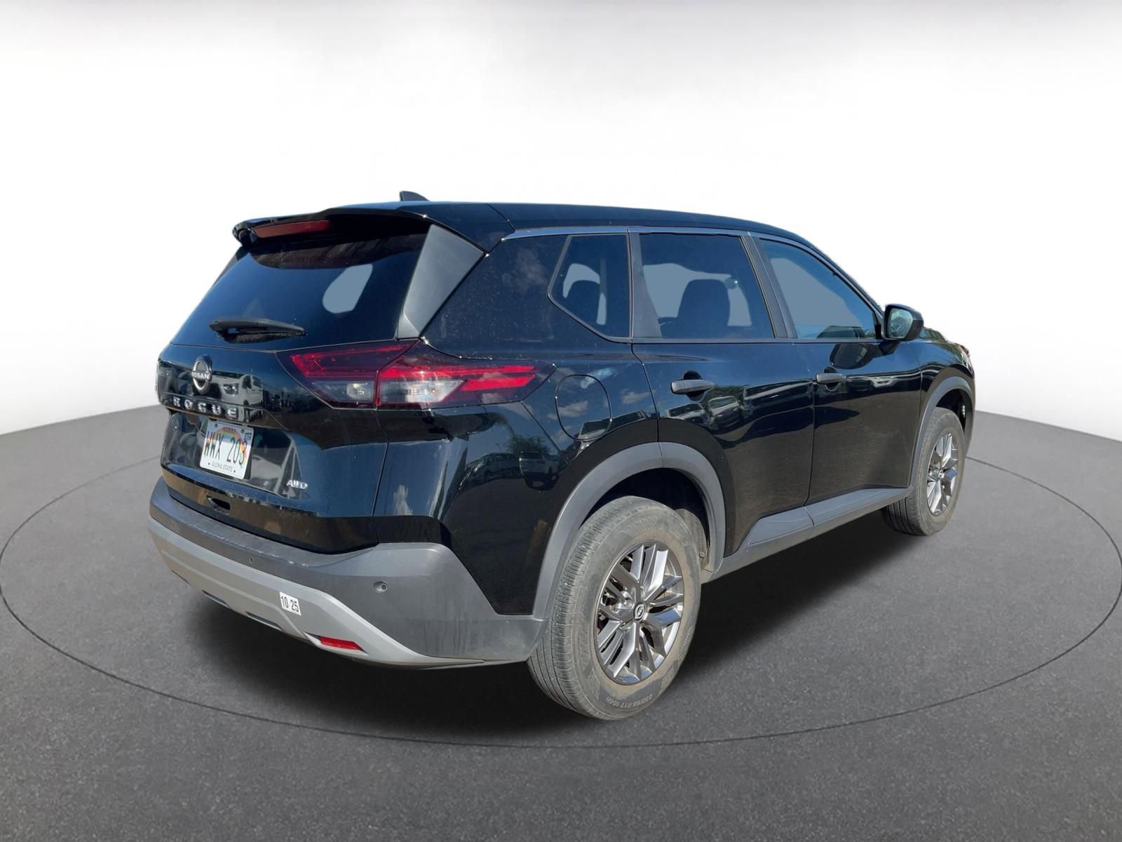 Used 2023 Nissan Rogue S image 7