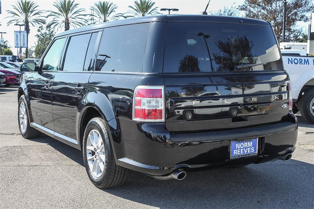 Used 2019 Ford Flex SE image 9