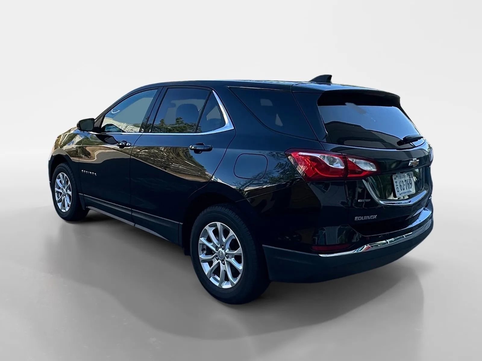 Used 2020 Chevrolet Equinox LT image 3
