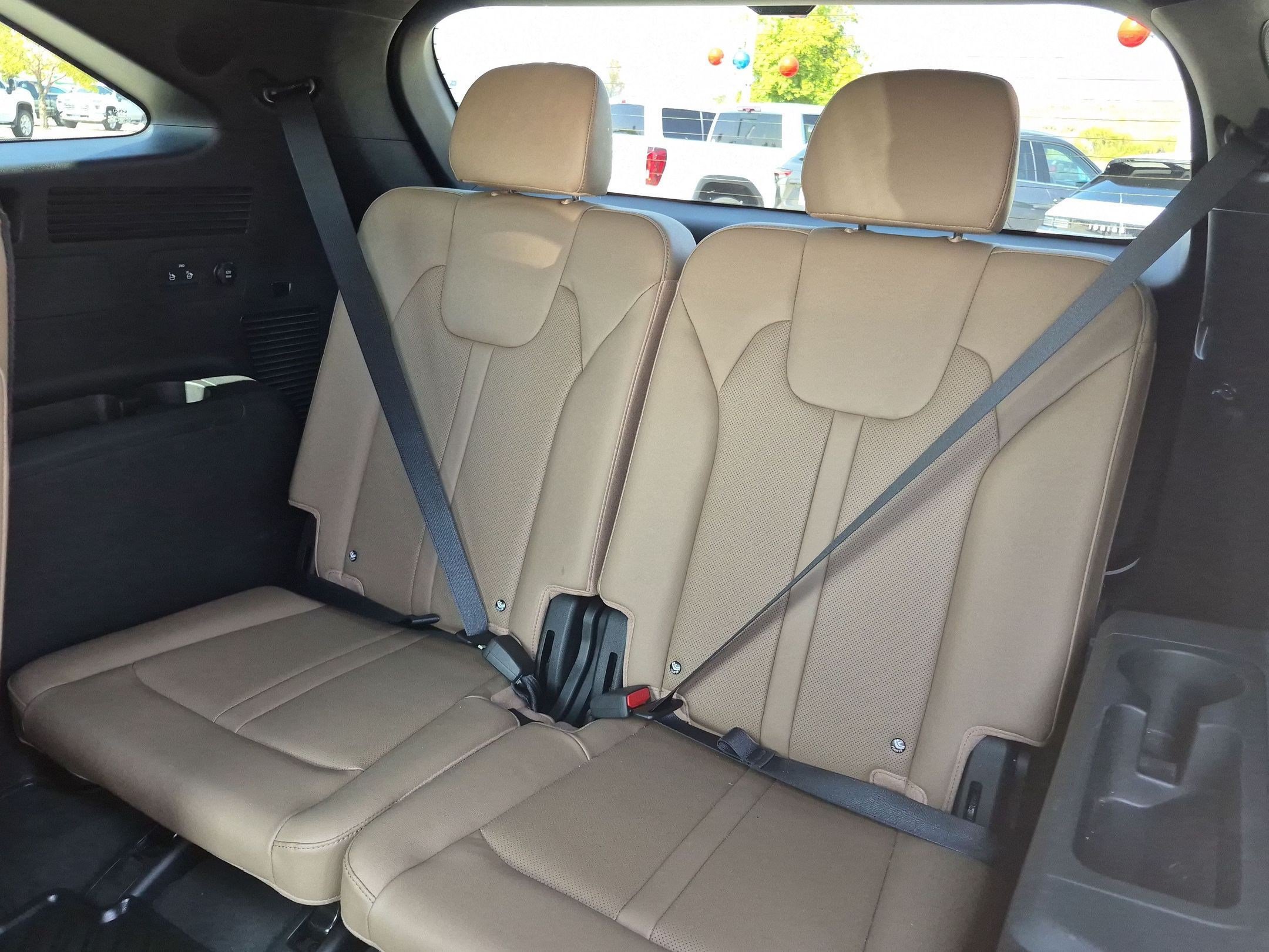 Certified 2024 Kia Sorento SX Prestige w/ Olive Brown Leather Package AWD/4WD image 35