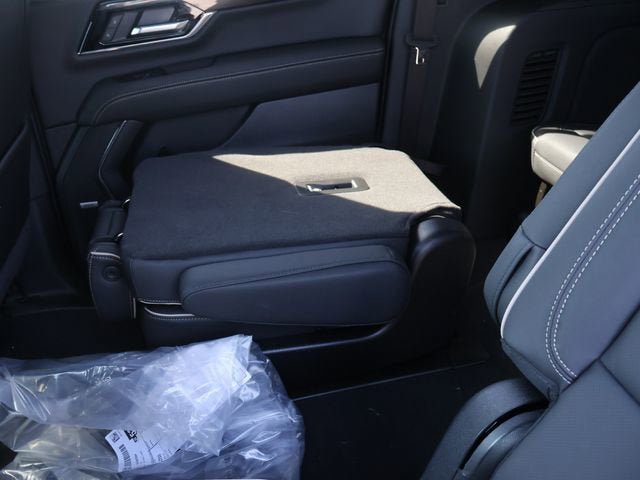 New 2026 GMC Yukon XL Elevation AWD/4WD image 13
