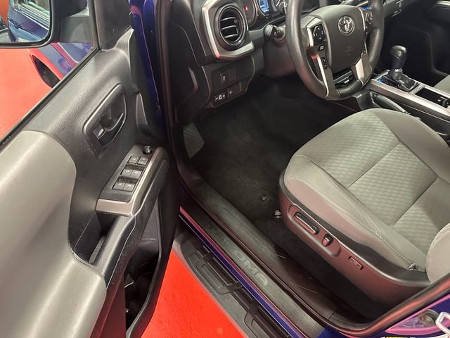 Certified 2023 Toyota Tacoma SR5 AWD/4WD image 9