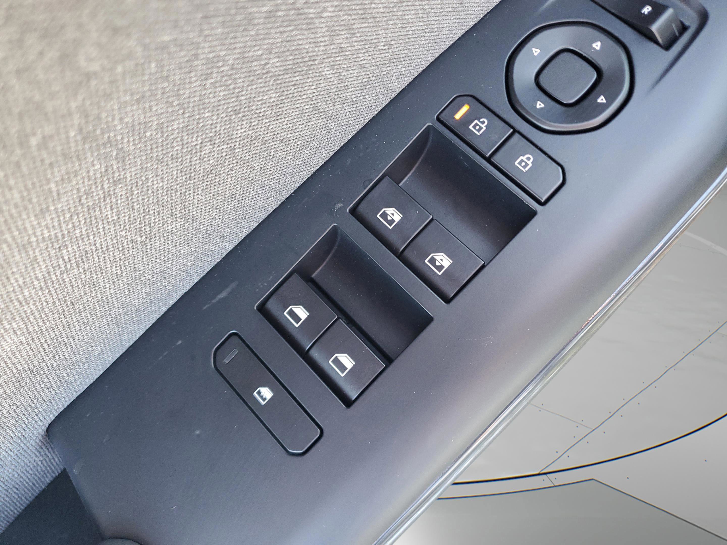 New 2025 Kia K4 EX image 25