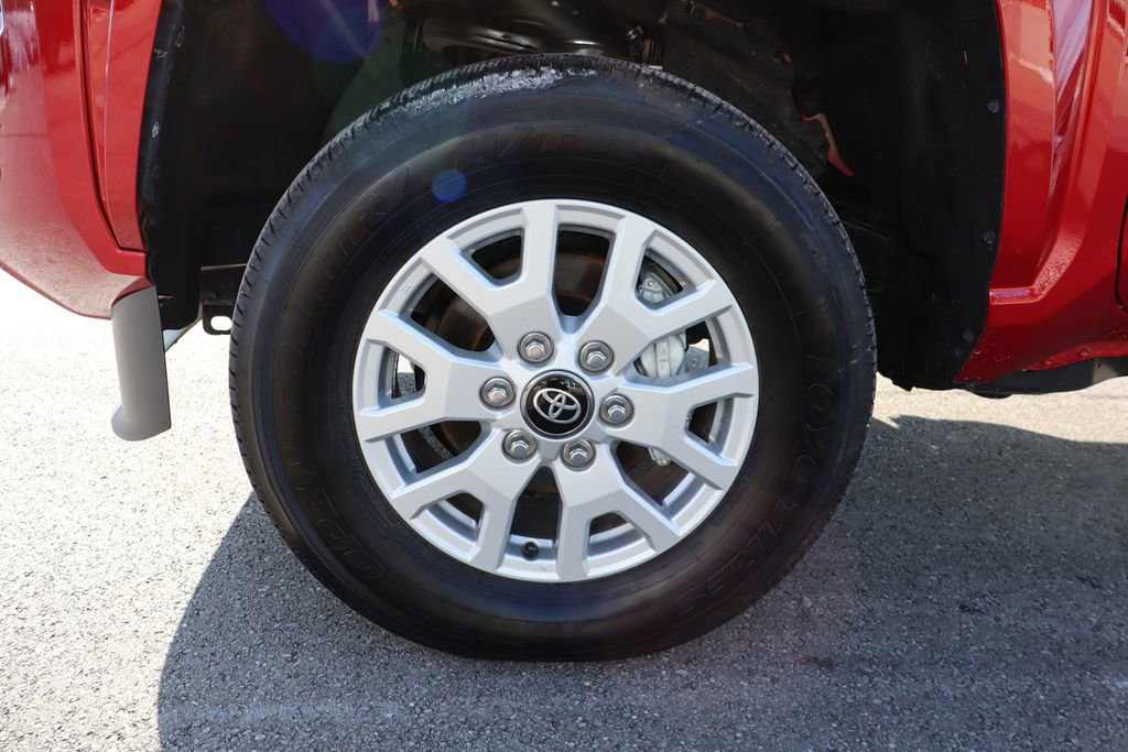 Used 2025 Toyota Tacoma TRD Sport image 25