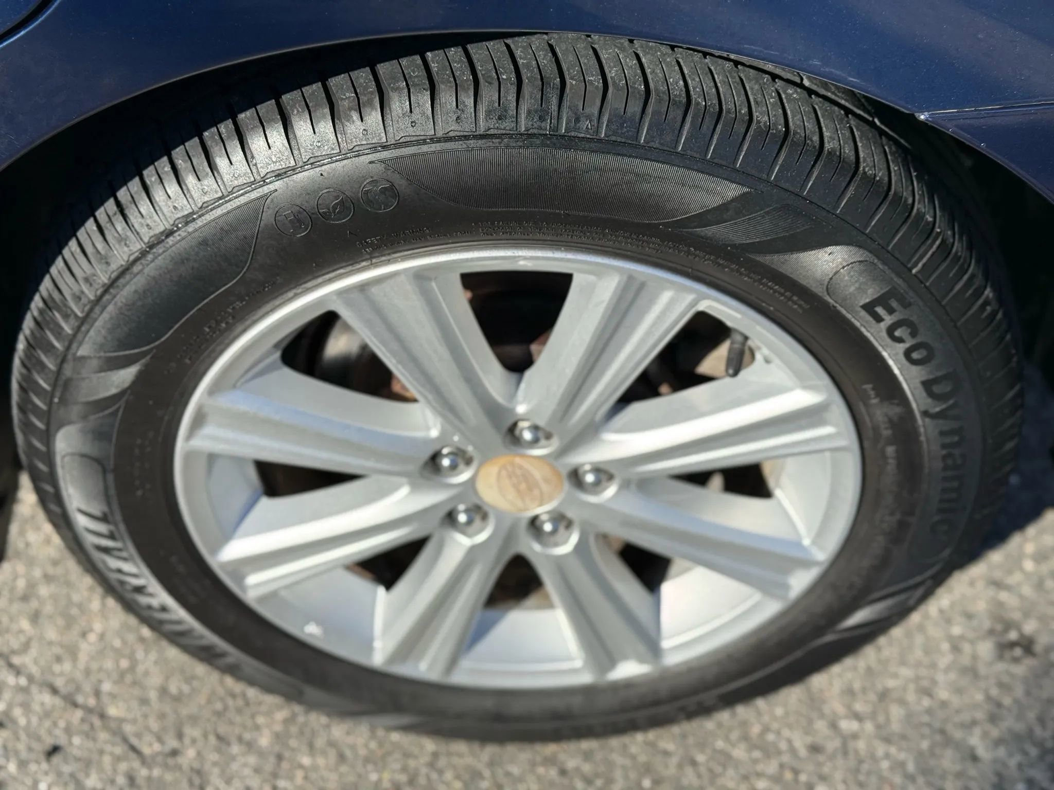 Used 2010 Subaru Legacy 2.5i Premium image 32