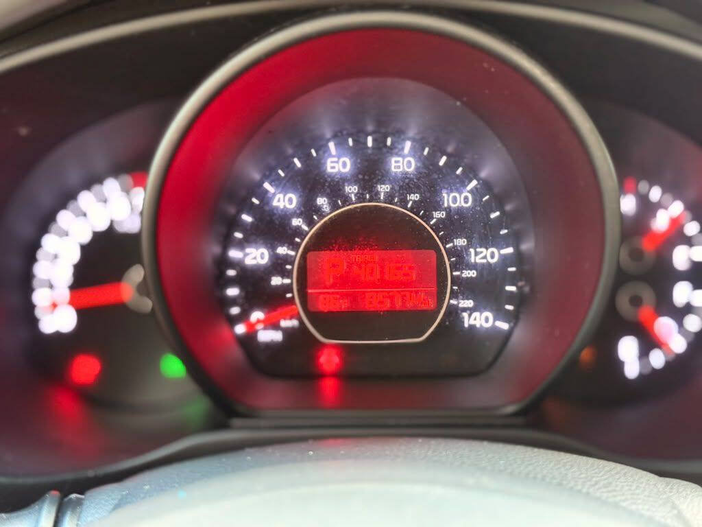 Used 2014 Kia Soul FWD image 16