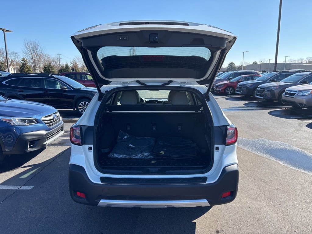 Certified 2025 Subaru Outback Limited image 7