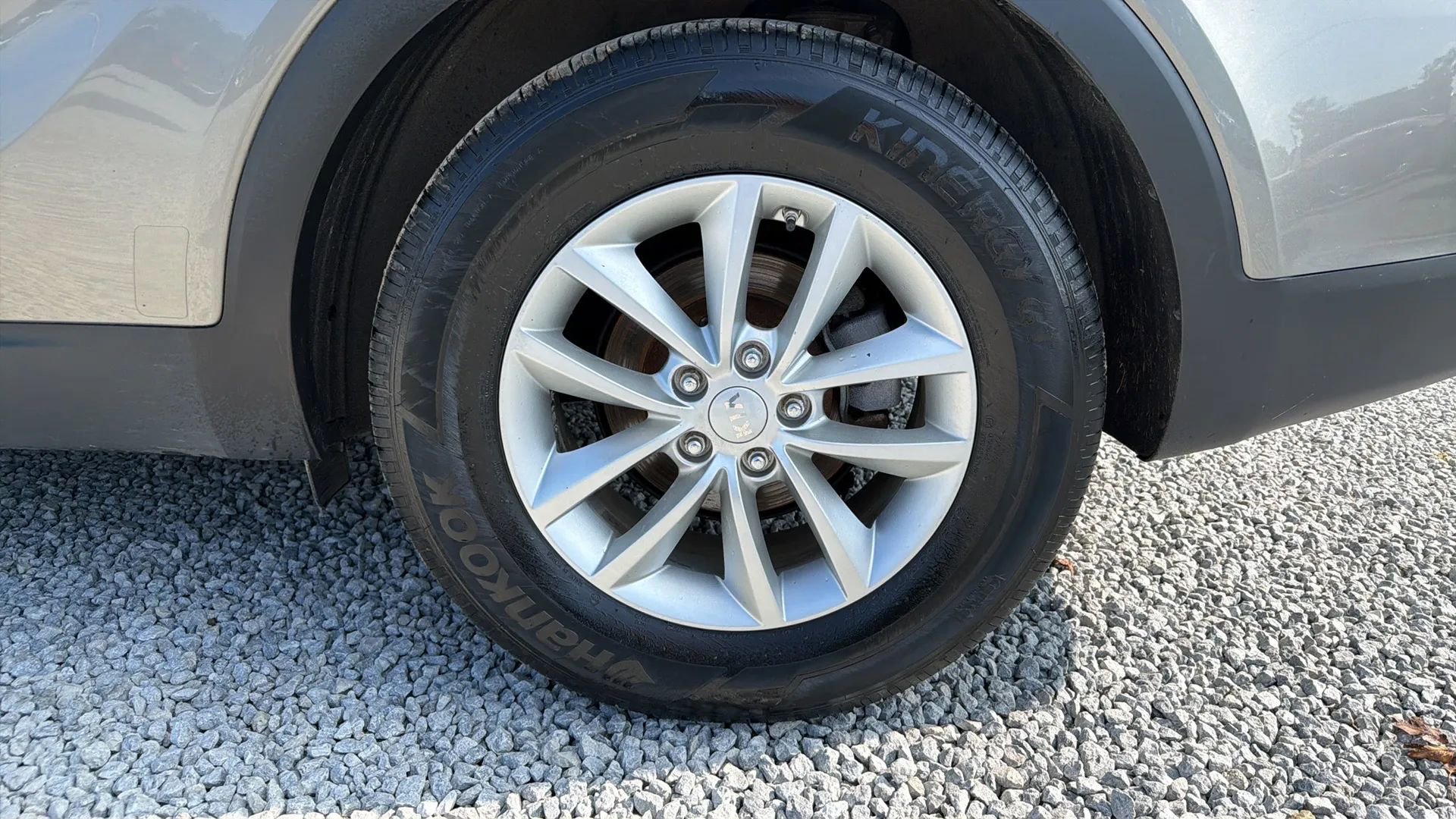Used 2016 Kia Sorento AWD w/ LX Convenience Package image 2