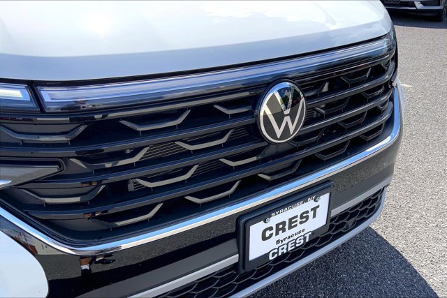 Used 2024 Volkswagen Atlas Cross Sport SE AWD/4WD image 28
