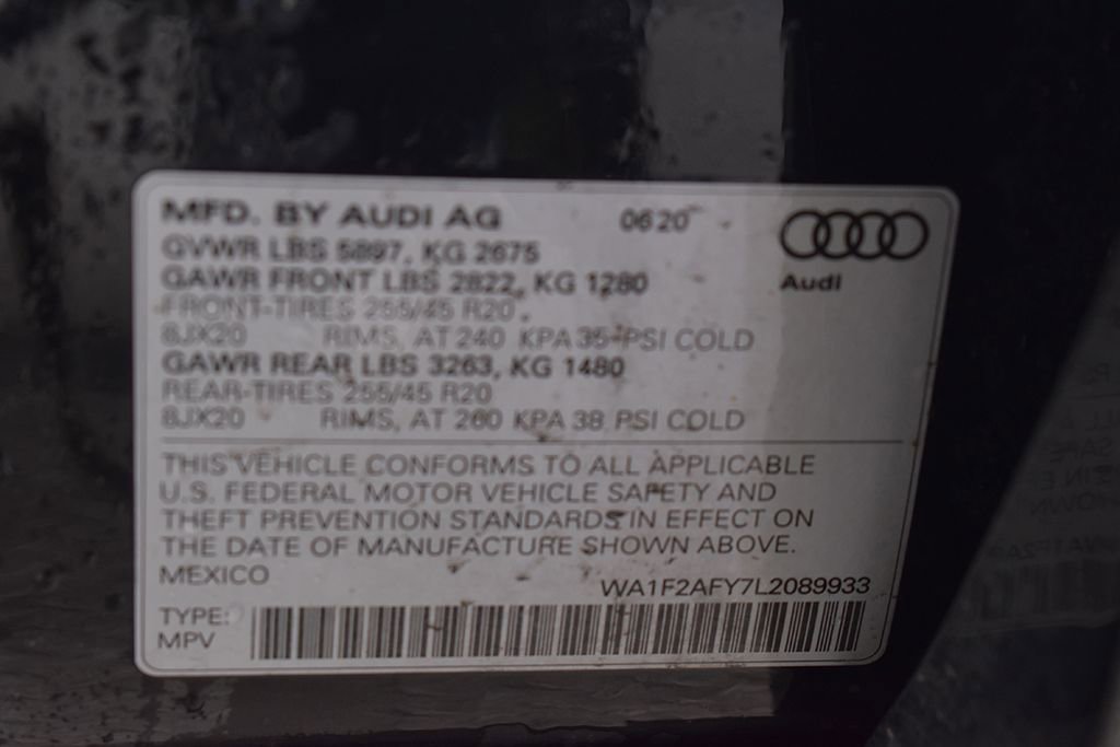 Used 2020 Audi Q5 e Prestige w/ Prestige Package image 28