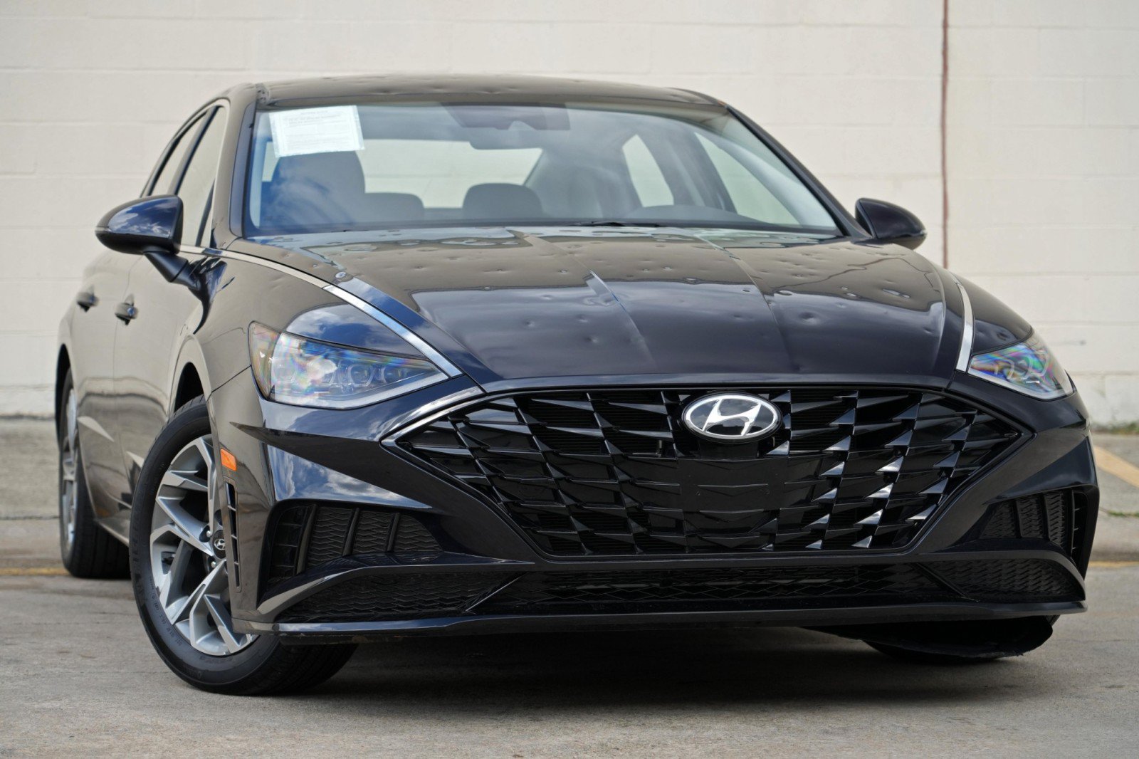 Used 2023 Hyundai Sonata SEL FWD image 2