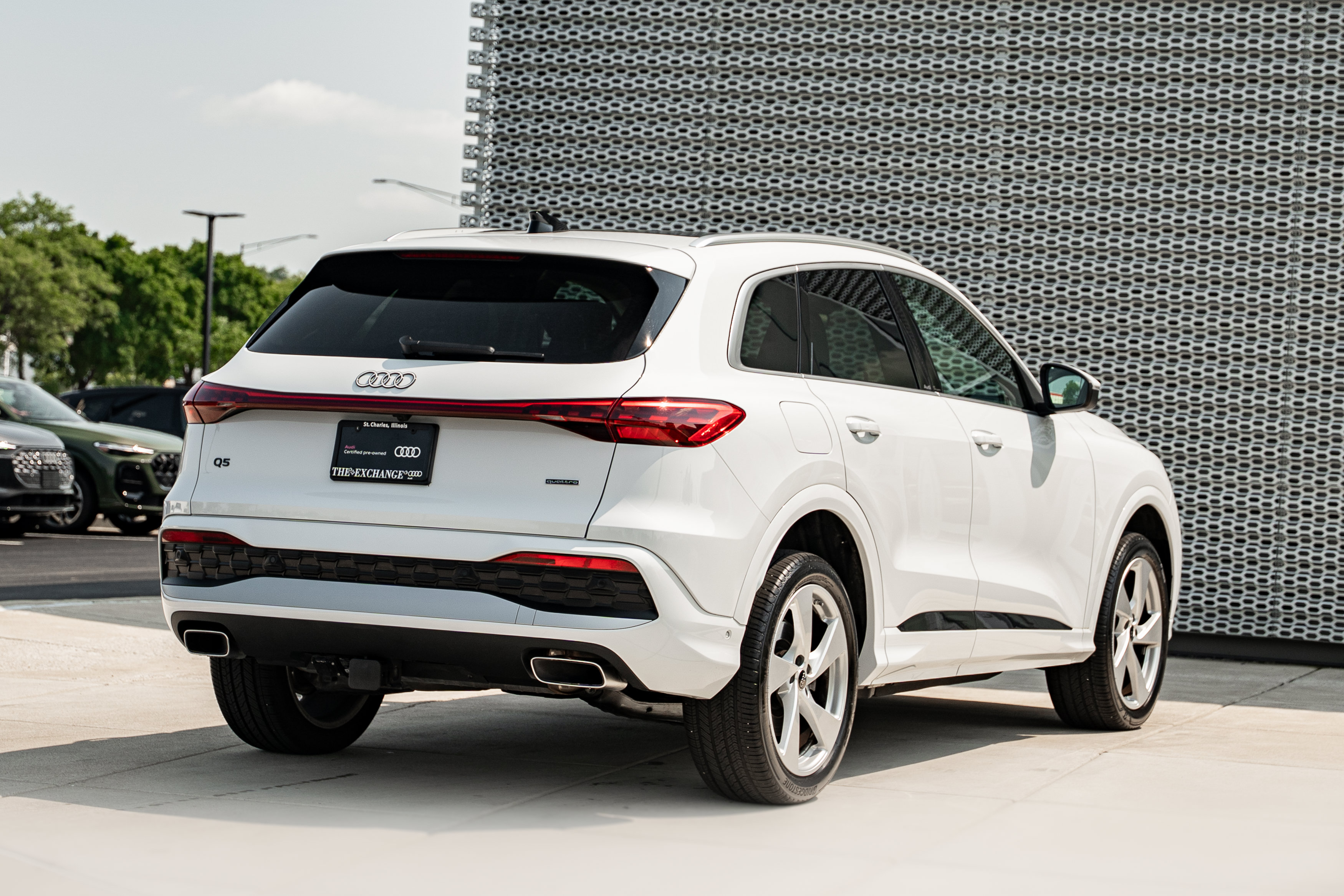 Certified 2025 Audi Q5 Premium Plus w/ Premium Plus AWD/4WD image 4