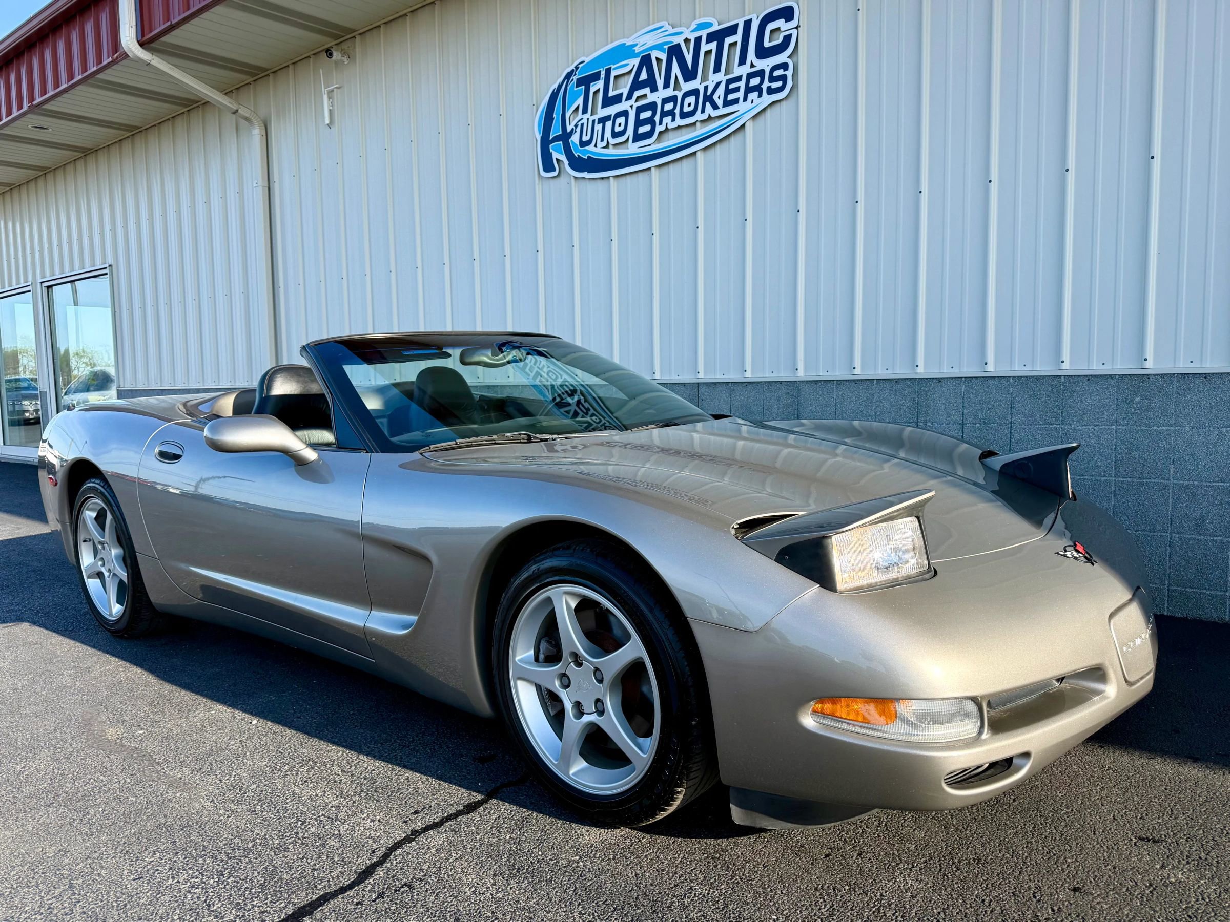 Used 2001 Chevrolet Corvette Convertible w/ Preferred Equipment Group2 RWD image 6