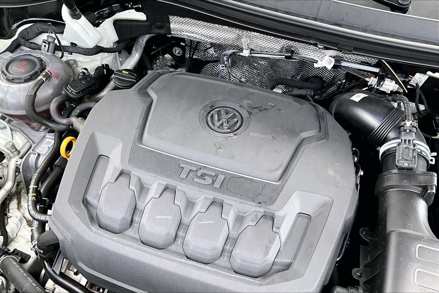 Used 2024 Volkswagen Tiguan SE FWD image 31