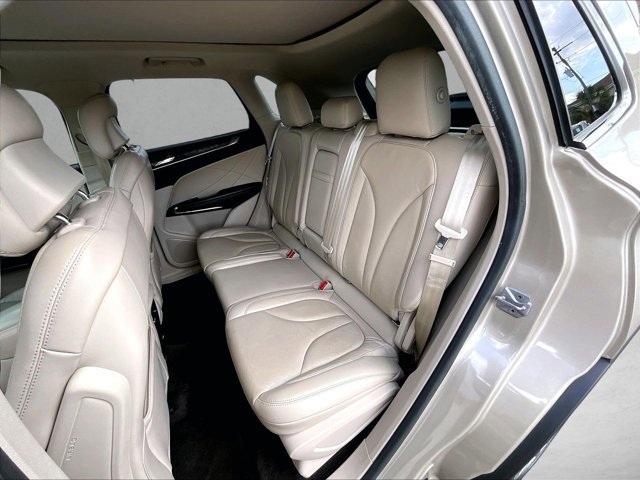 Used 2017 Lincoln MKC Reserve FWD image 25