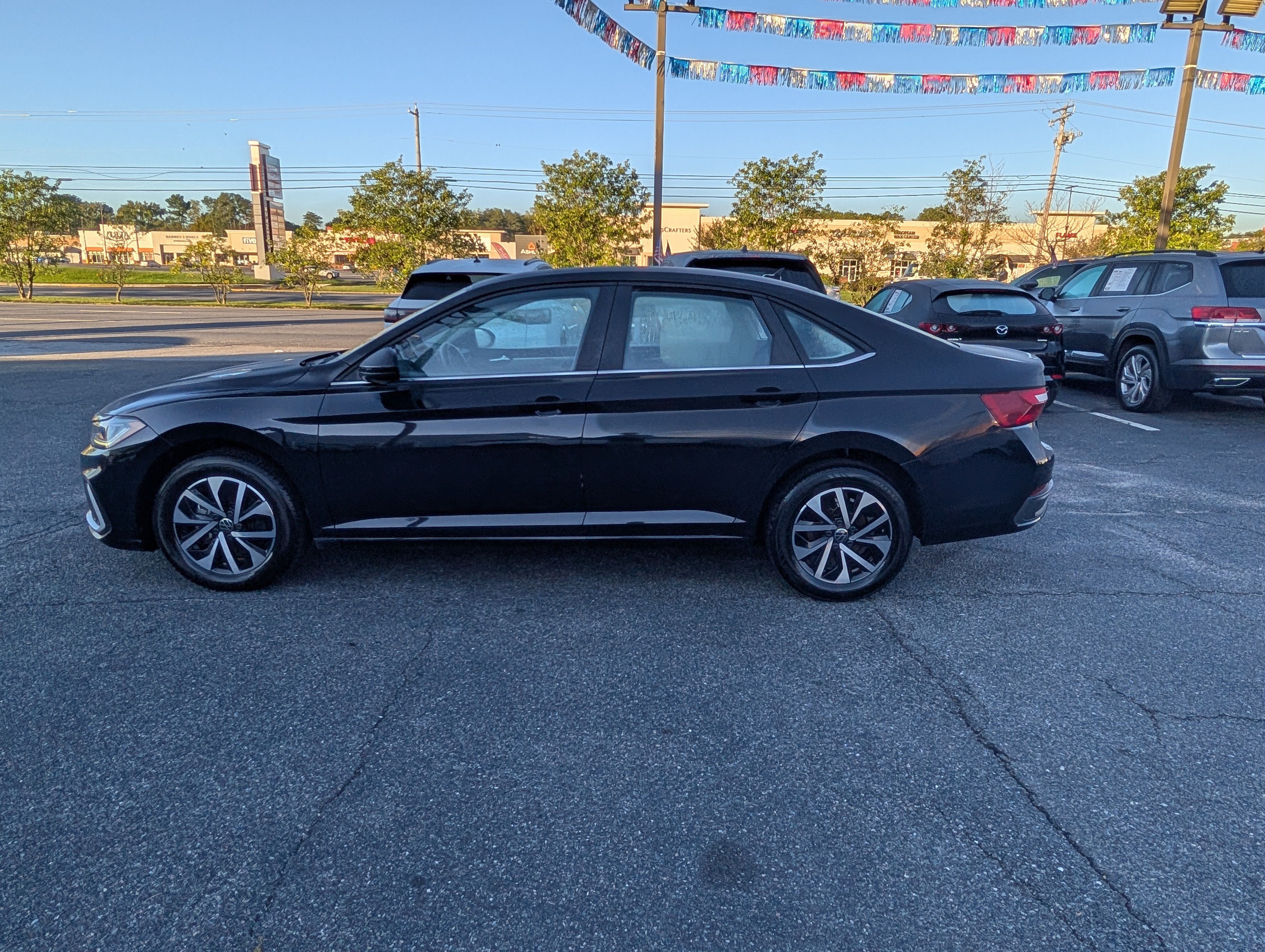 Used 2025 Volkswagen Jetta S FWD image 6