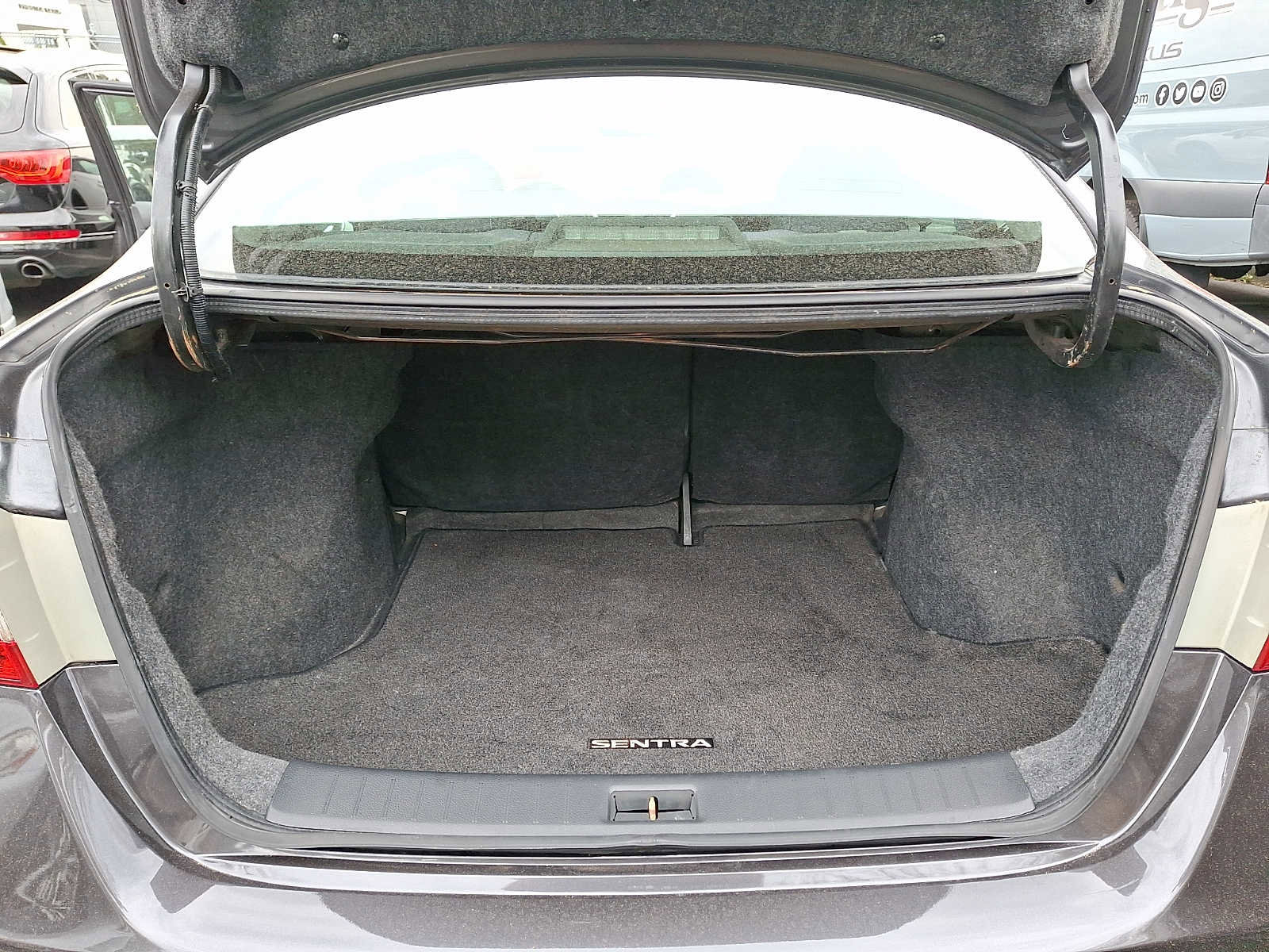 Used 2015 Nissan Sentra SV FWD image 26