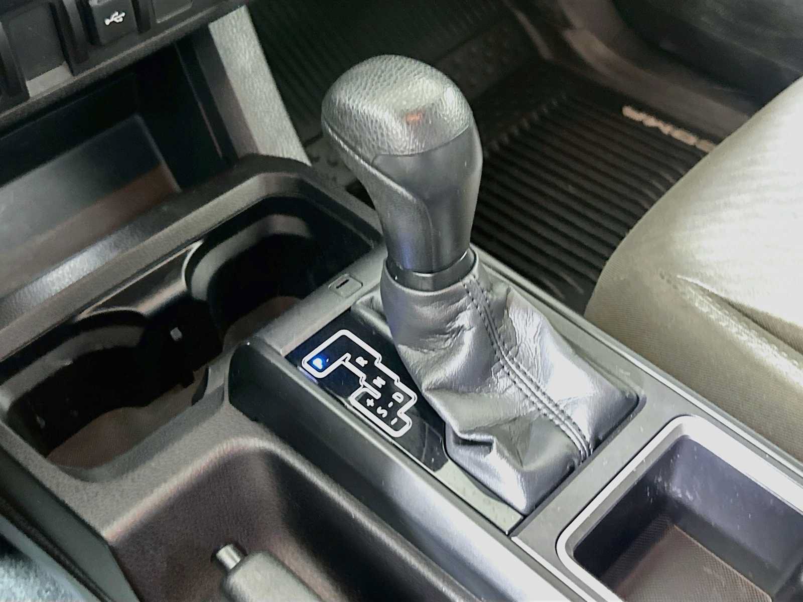 Used 2022 Toyota Tacoma SR RWD image 14