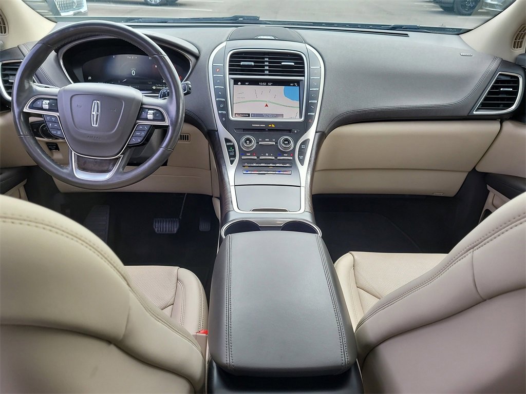 Used 2019 Lincoln Nautilus Reserve image 12