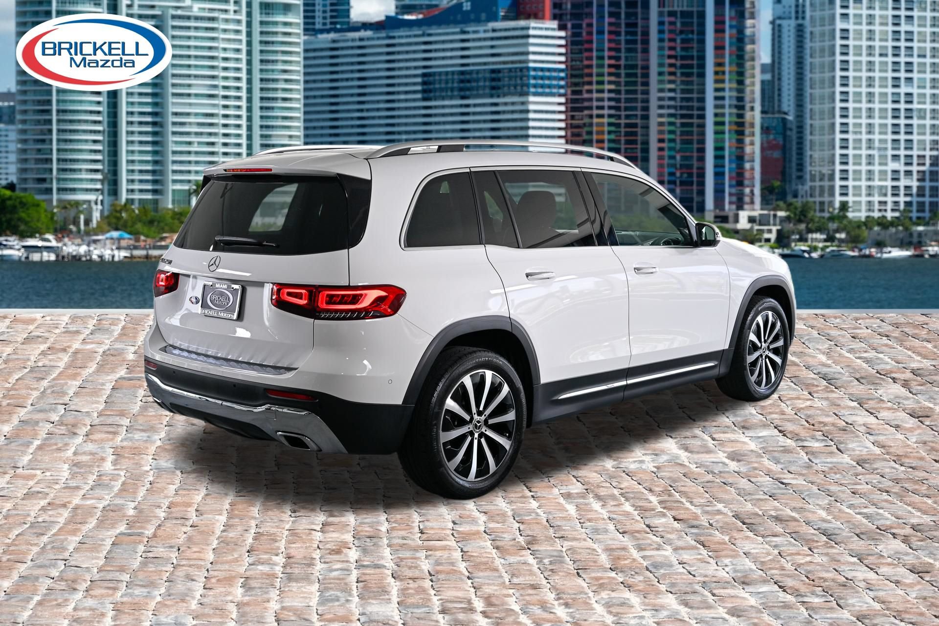 Used 2022 Mercedes-Benz GLB 250 image 4