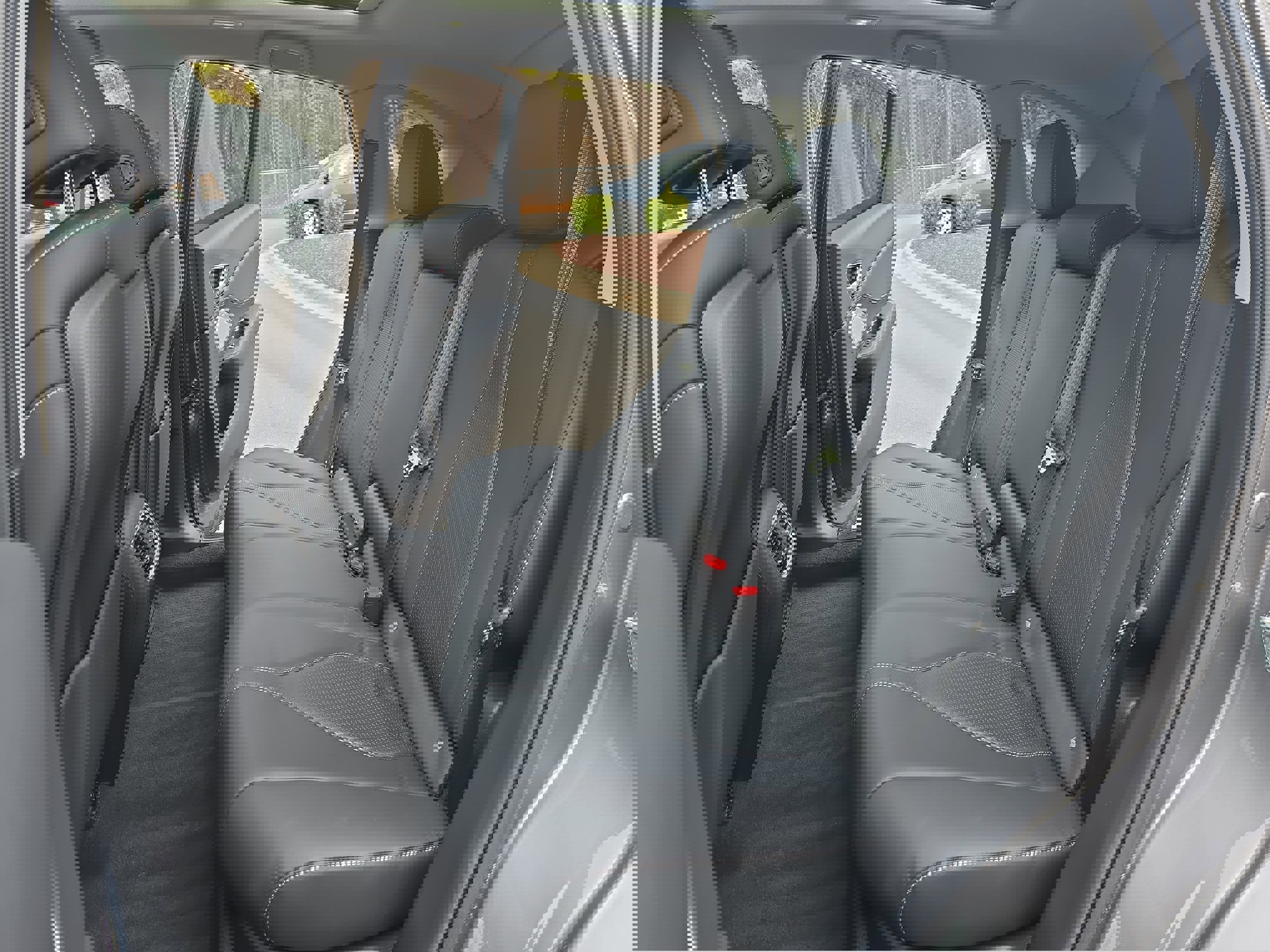 Used 2025 Acura RDX SH-AWD w/ Technology Package image 16