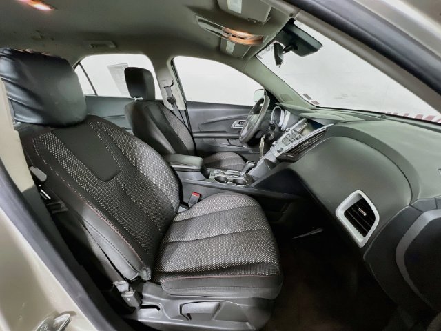 Used 2016 Chevrolet Equinox LS AWD/4WD image 34