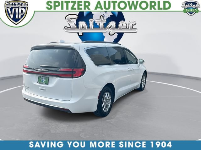 Certified 2022 Chrysler Pacifica Touring-L FWD image 9