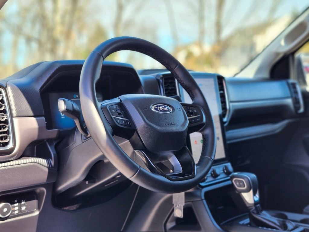 Used 2024 Ford Ranger XLT w/ FX4 Off-Road Package image 19