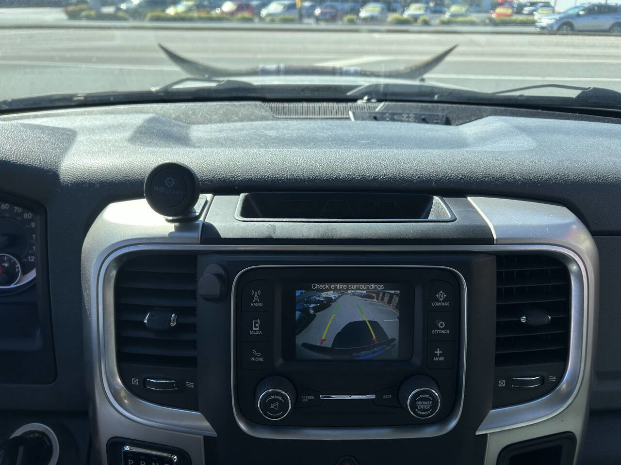 Used 2018 RAM 1500 Classic SLT image 12