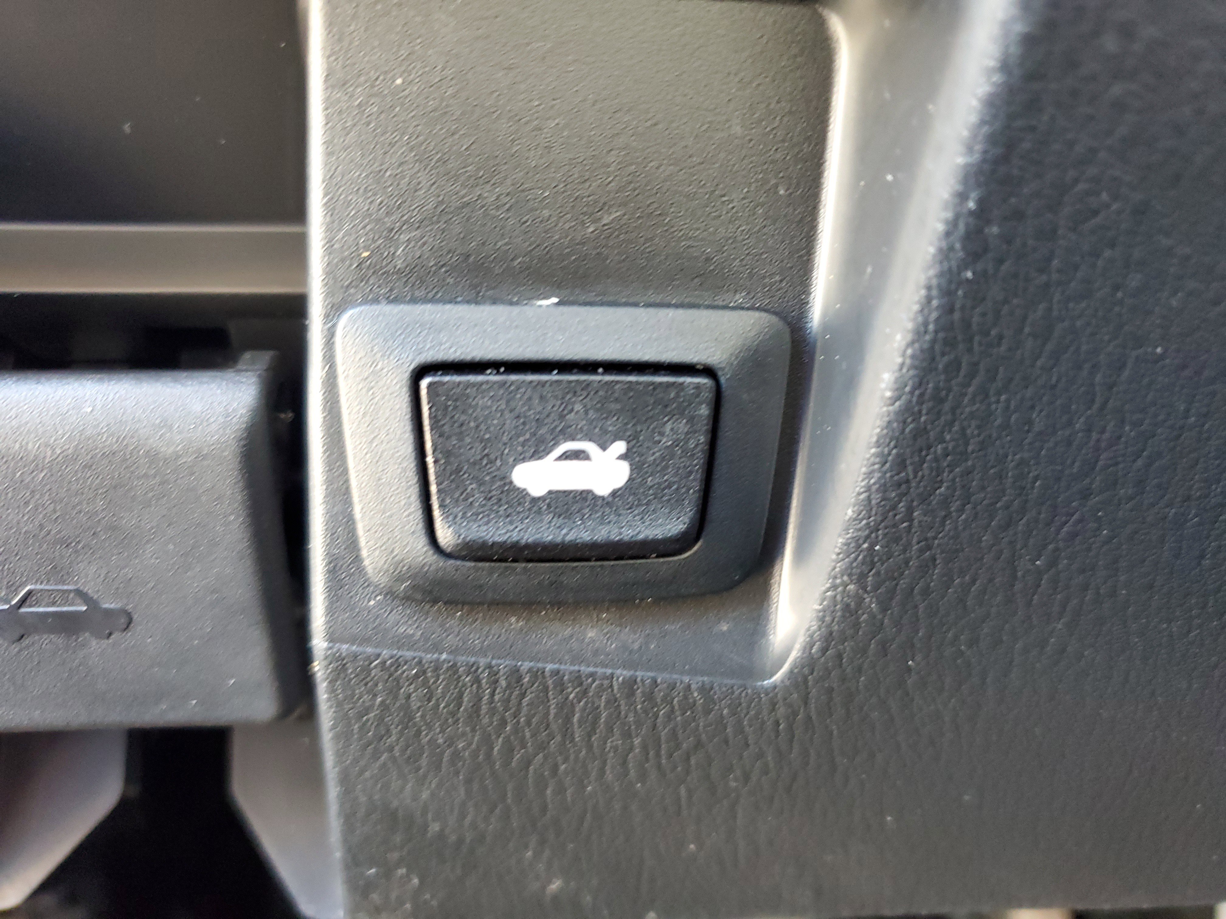 Used 2021 MAZDA MX-5 Miata Sport image 23