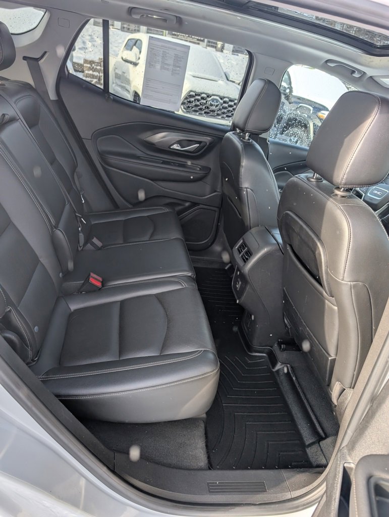 Used 2022 GMC Terrain SLT image 19