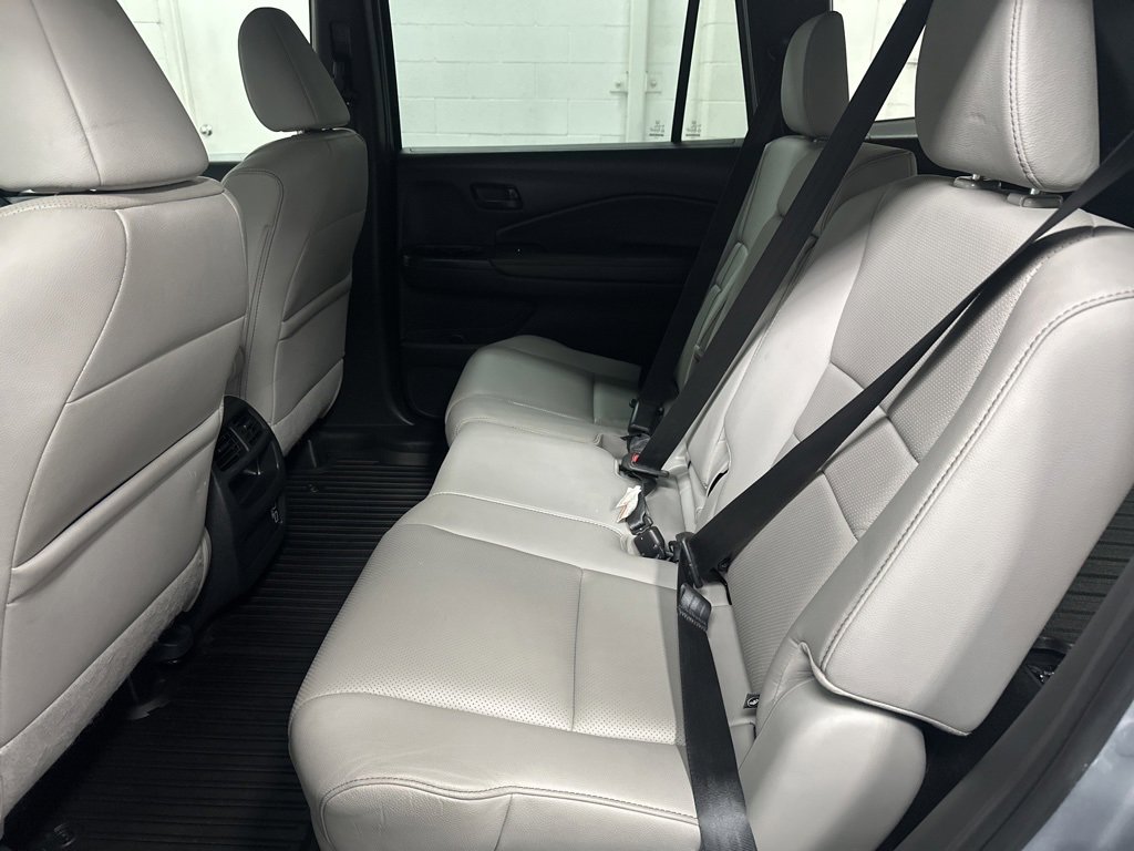 Used 2023 Honda Passport EX-L image 38