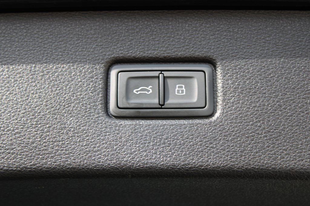 Used 2019 Audi Q7 3.0T Premium Plus w/ Premium Plus Package image 31