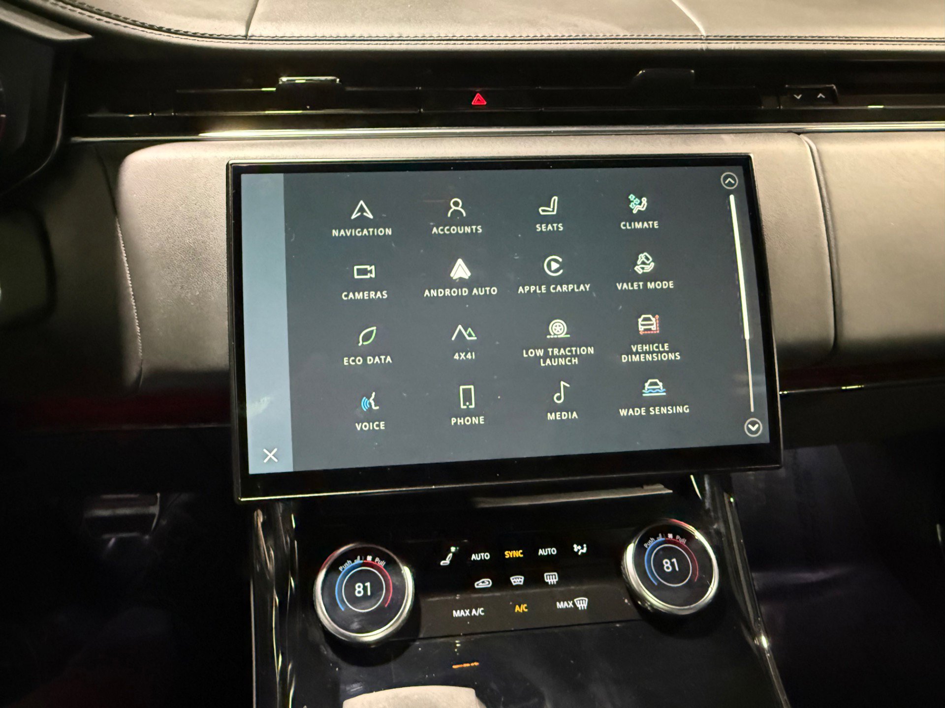 Used 2023 Land Rover Range Rover Sport SE image 34