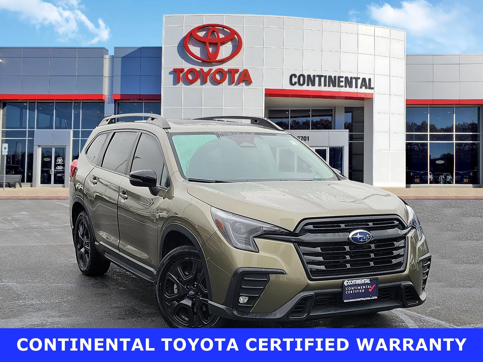 Used 2023 Subaru Ascent Onyx Edition image 1