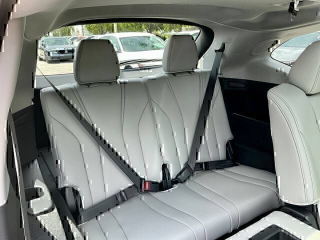New 2026 Acura MDX w/ Technology Package FWD image 12