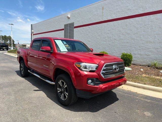 Certified 2017 Toyota Tacoma TRD Sport RWD image 1