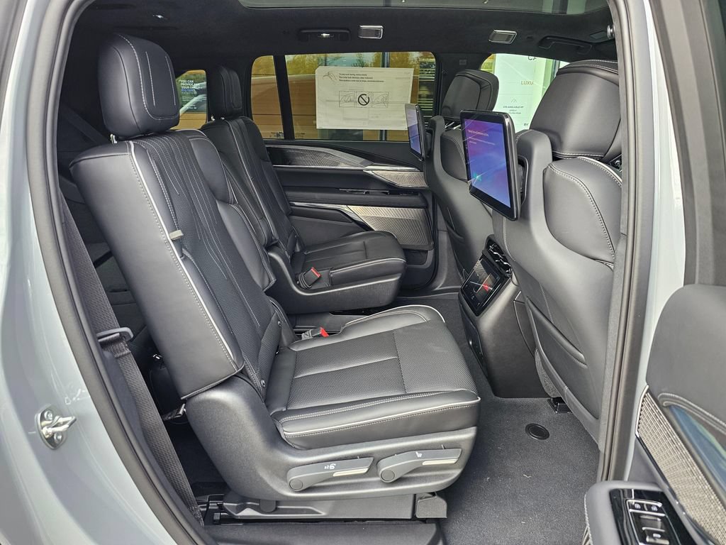 New 2026 Cadillac Escalade IQ Sport 2 w/ LPO, ONYX Package AWD/4WD image 12