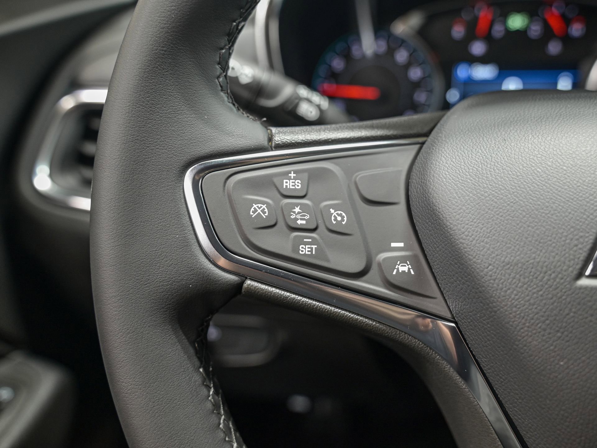 Used 2023 Chevrolet Equinox LT image 19