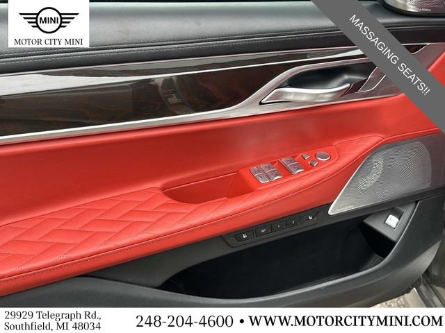 Used 2022 BMW 750i xDrive w/ Executive Package image 19