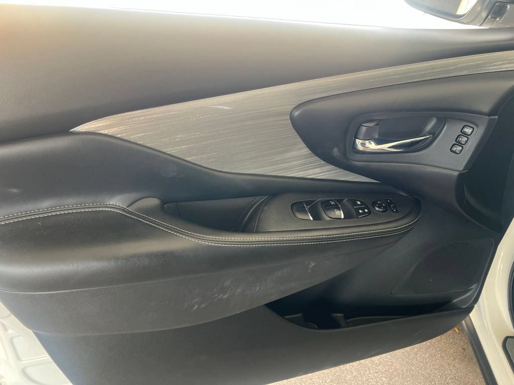 Used 2018 Nissan Murano SL w/ Cargo Package FWD image 7