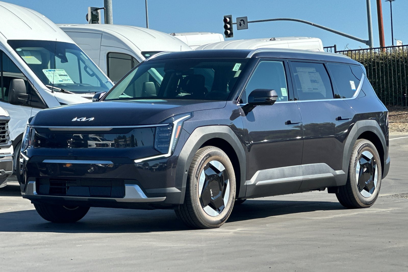 New 2026 Kia EV9 Wind AWD/4WD image 8