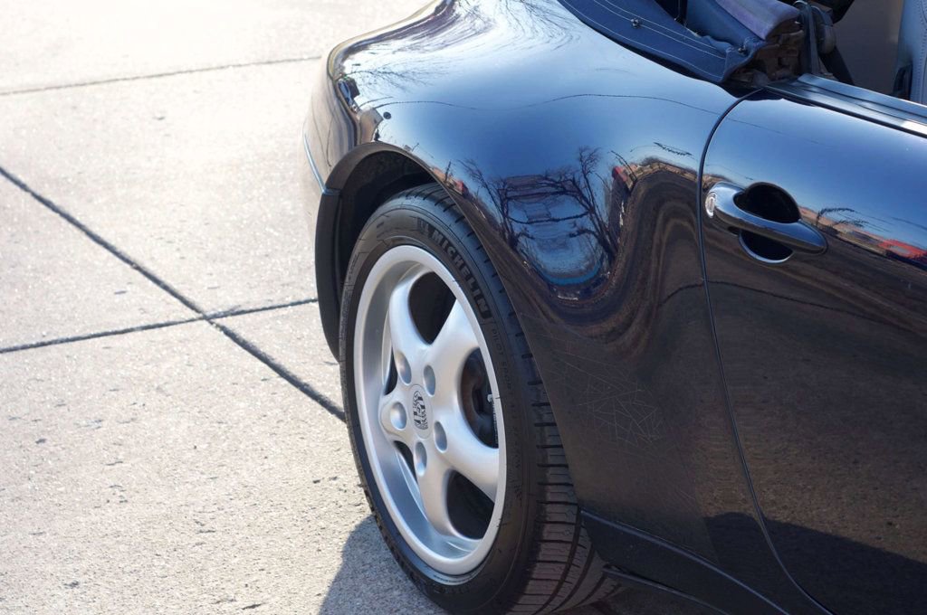 Used 1995 Porsche 911 Carrera image 15