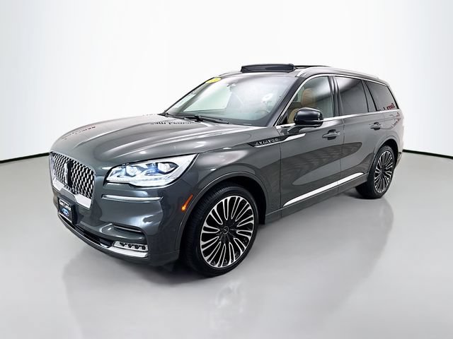 Used 2024 Lincoln Aviator Black Label w/ Dynamic Handling Package AWD/4WD image 3